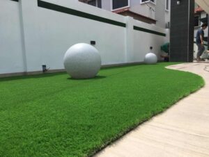 How to choose the right grass carpet?